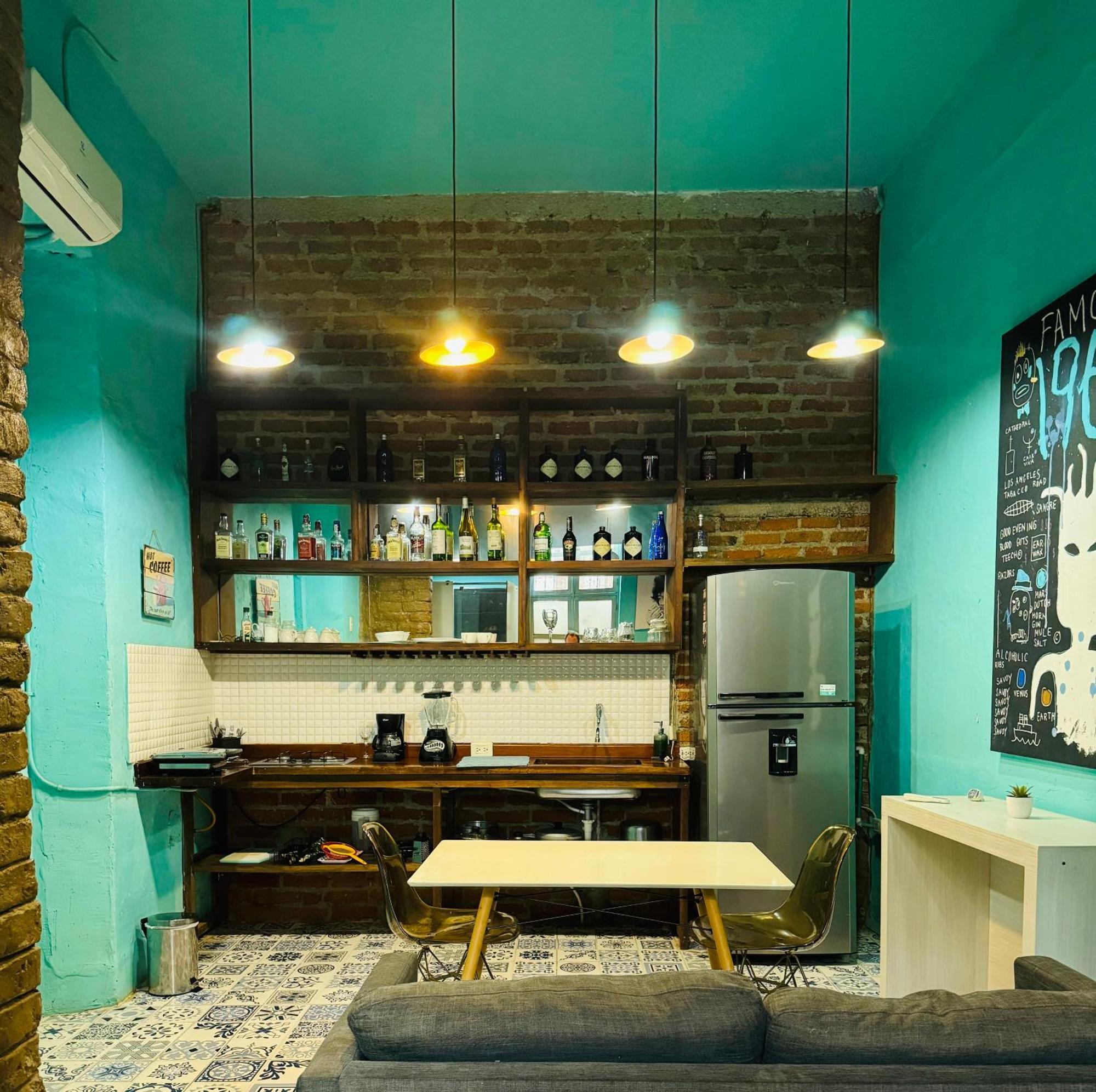 Moonshine Boutique Hostal Cali Exterior photo